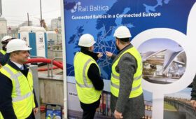 От Rail Baltica плохо пахнет: Евросоюз воротит нос от «стройки века» в Прибалтике