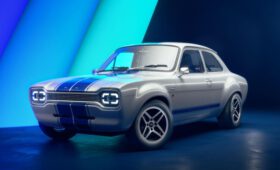 Полностью новый Ford Escort Mk1 RS: только аналоговая техника и два мотора на выбор