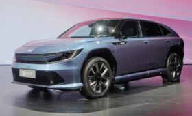 Показана серийная версия кроссовера Honda Ye P7